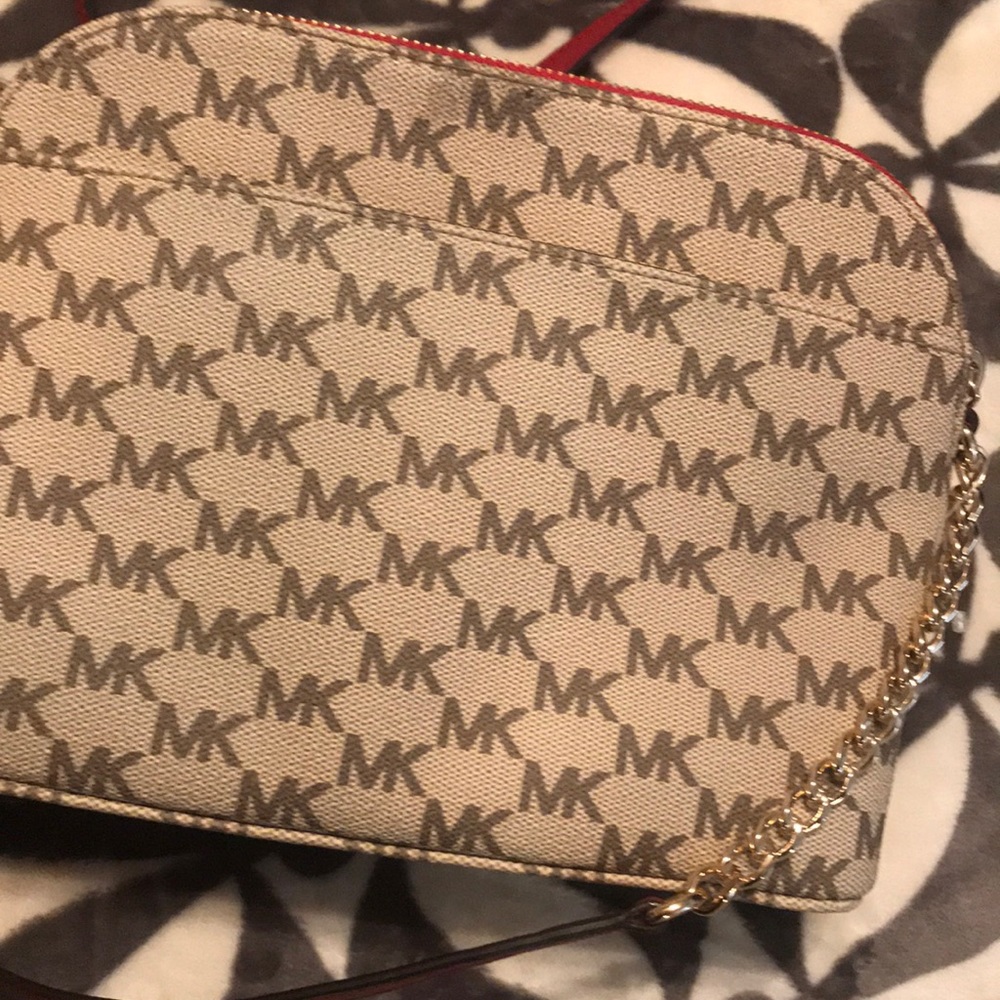 Handbag MK โฅ๏ธ - Picture 4 of 4